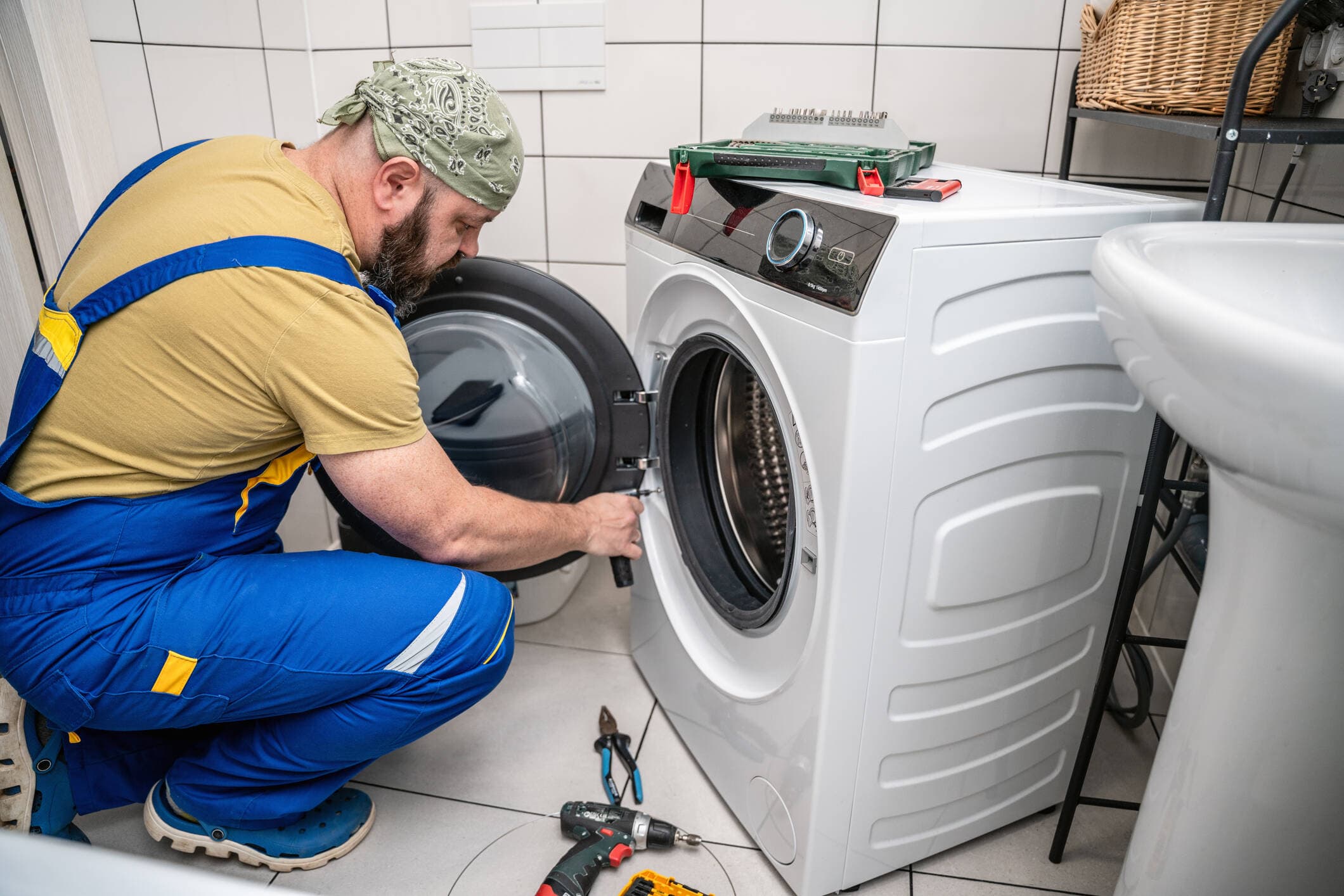 Appliance Repair crew at work